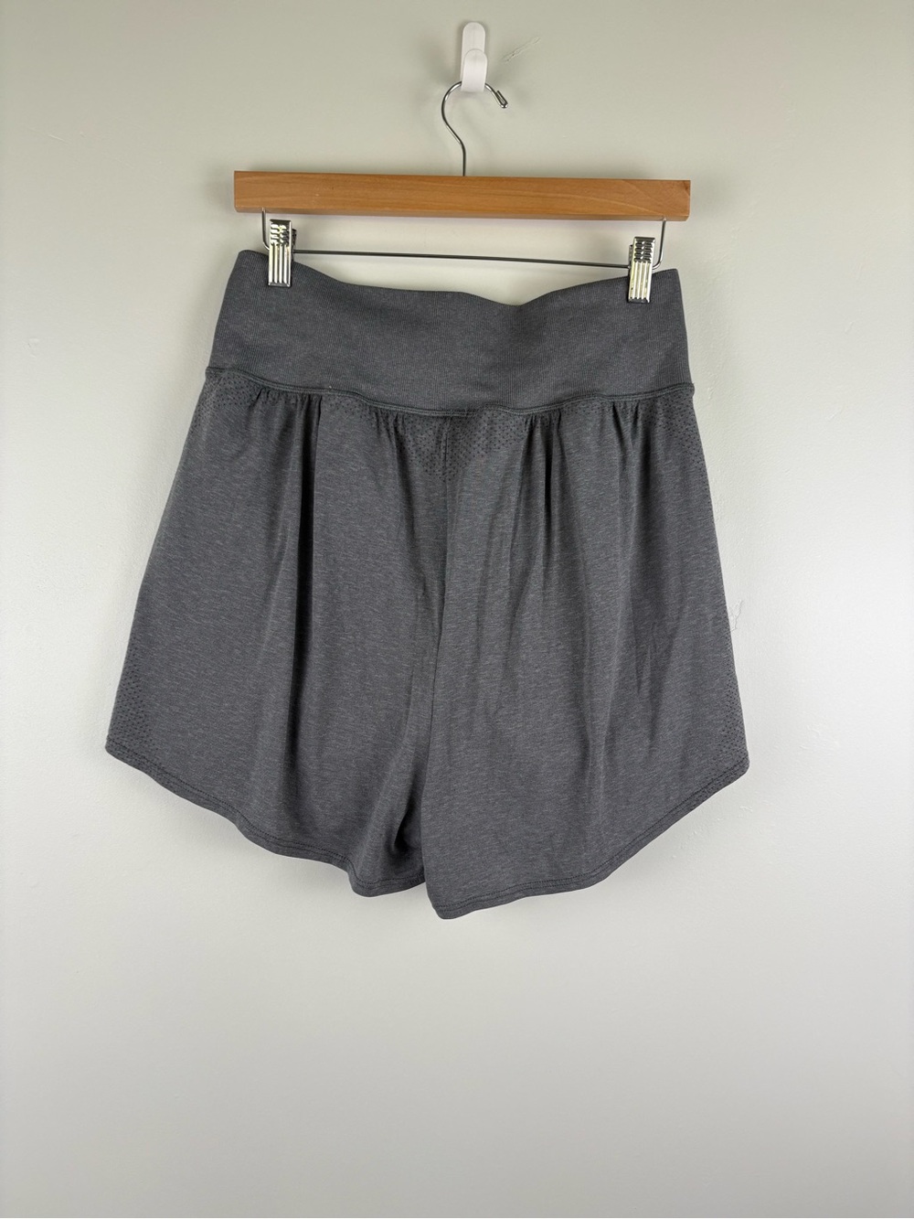 Gymshark Vital 2-in-1 Shorts Size large Women's Grey - Picture 2 of 5